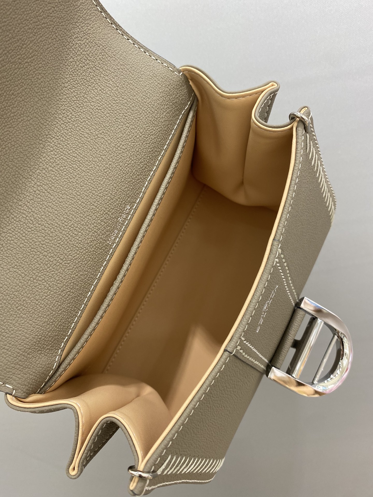 델보 브리앙 박스백 미니